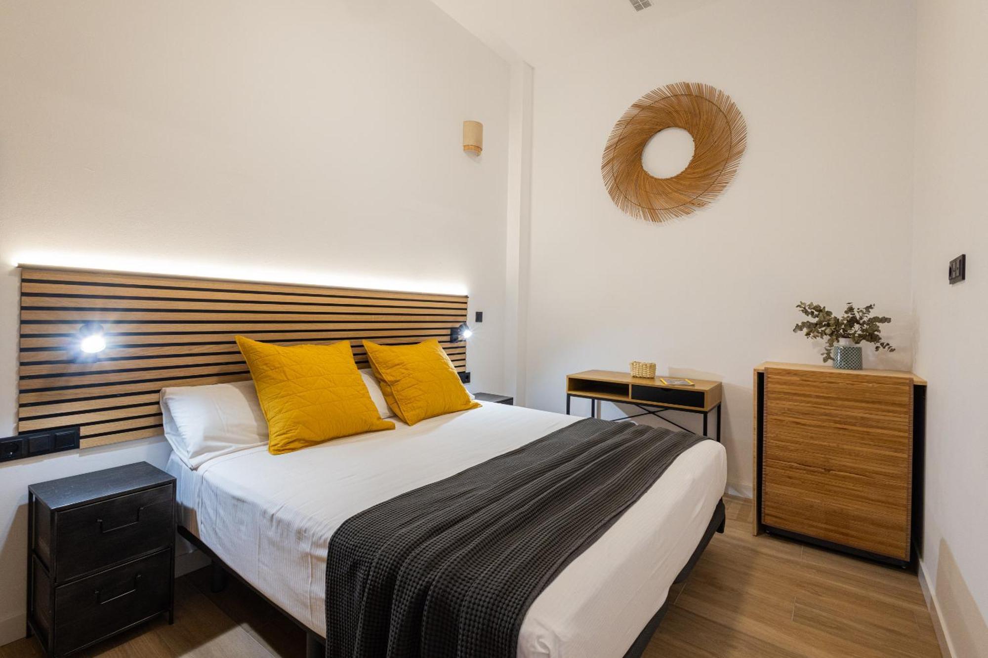 Florit Flats - The Blasco Ibanez Apartments บาเลนเซีย ภายนอก รูปภาพ