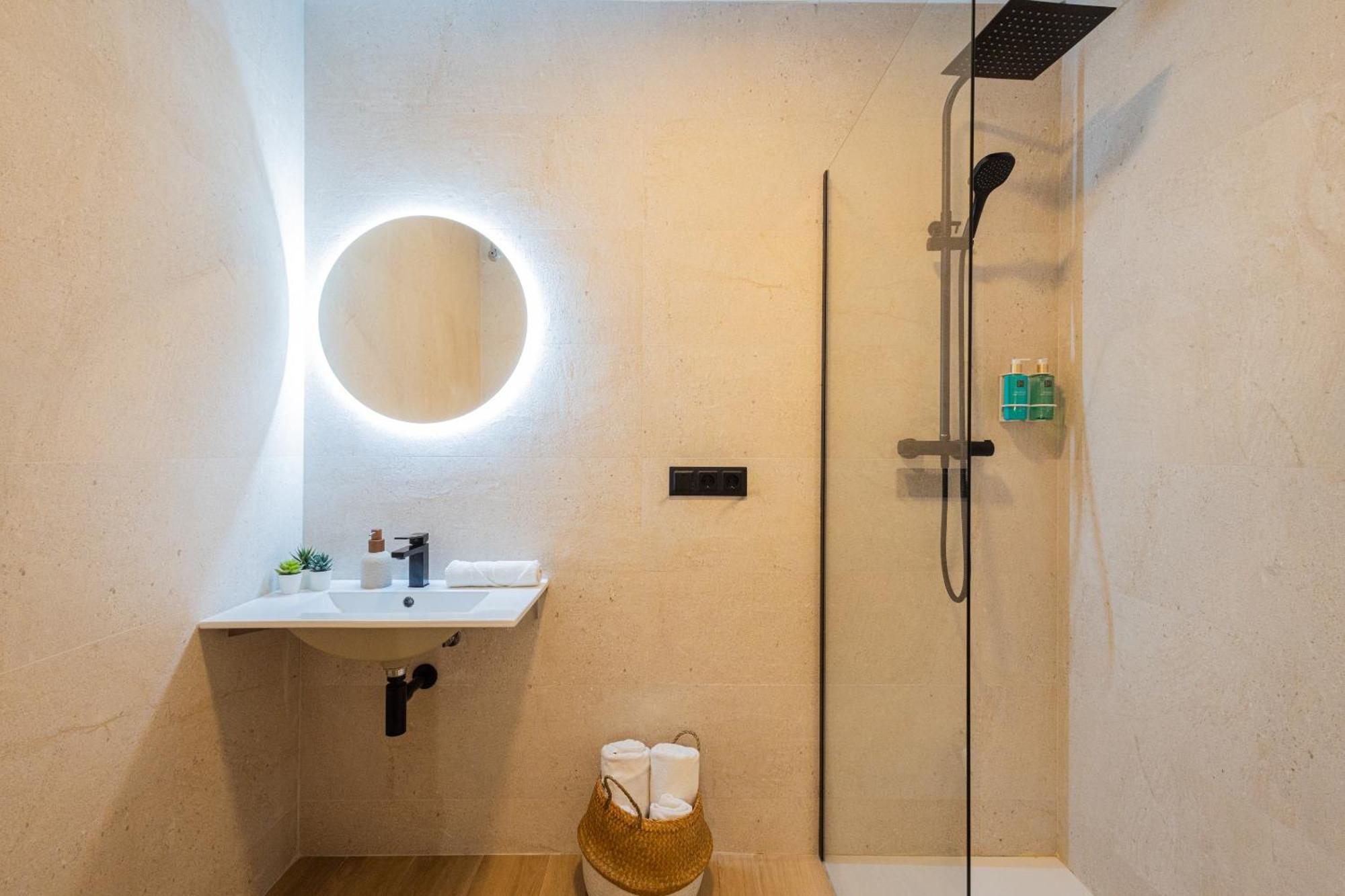 Florit Flats - The Blasco Ibanez Apartments บาเลนเซีย ภายนอก รูปภาพ