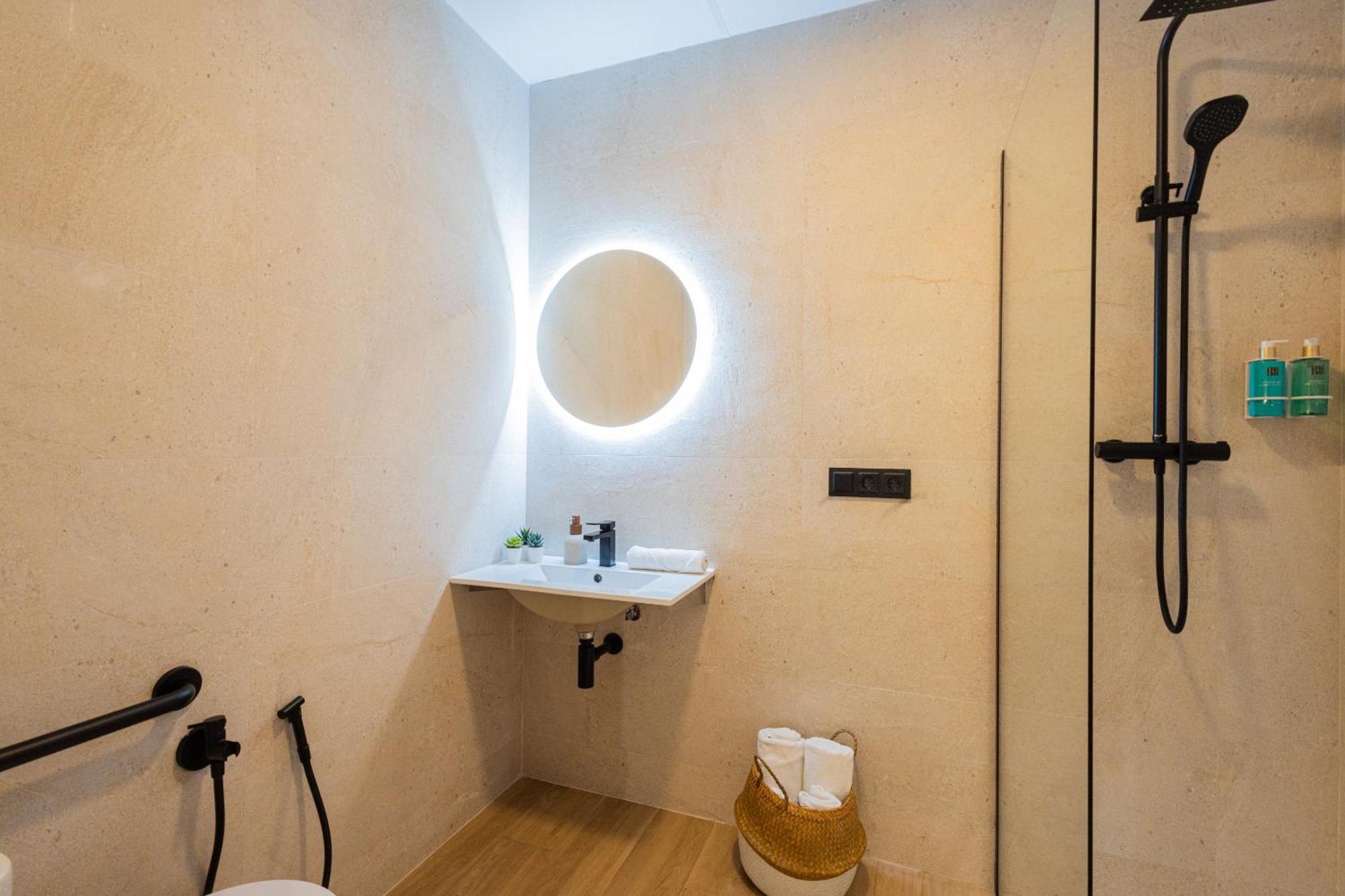 Florit Flats - The Blasco Ibanez Apartments บาเลนเซีย ภายนอก รูปภาพ