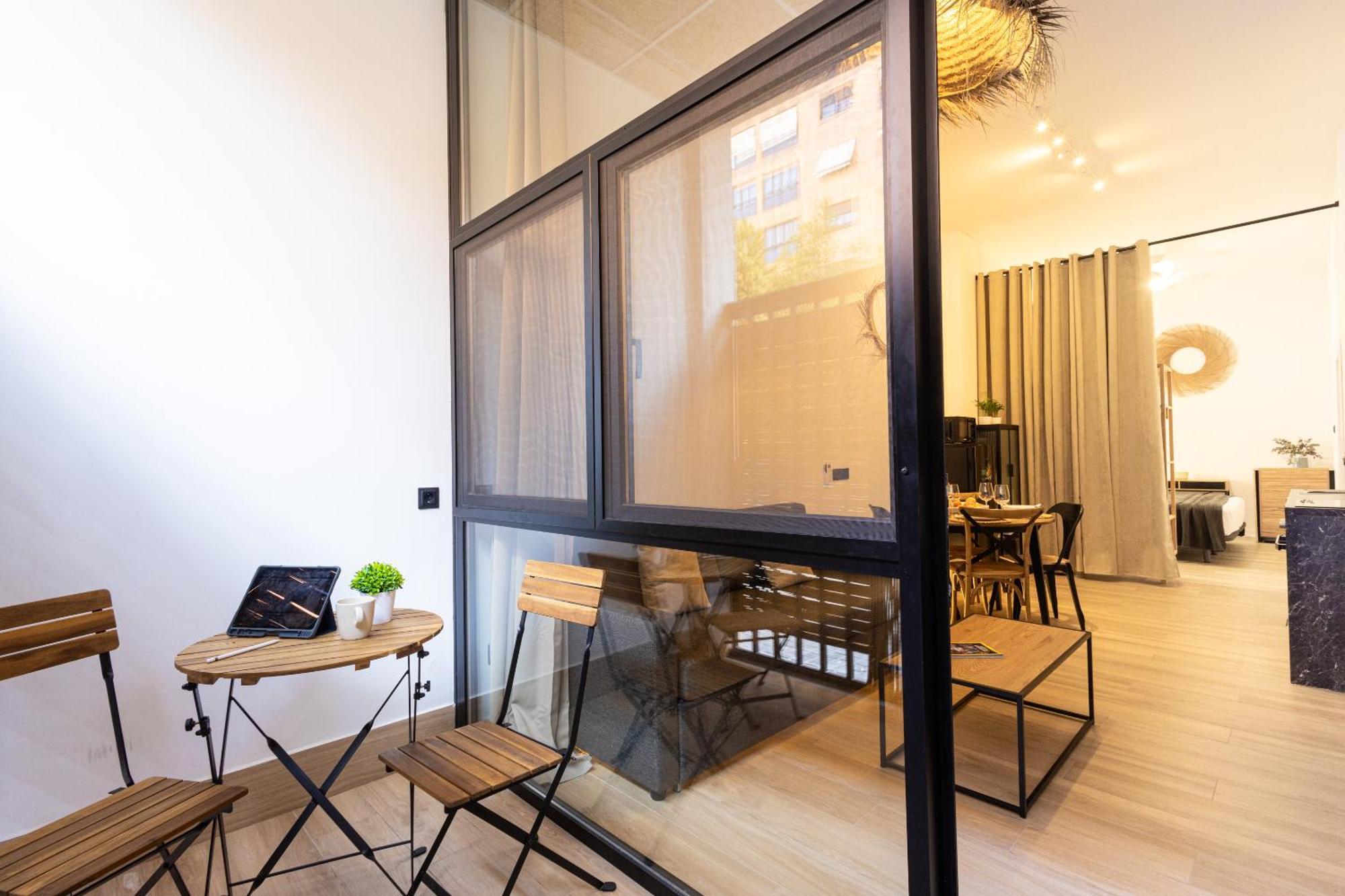 Florit Flats - The Blasco Ibanez Apartments บาเลนเซีย ภายนอก รูปภาพ