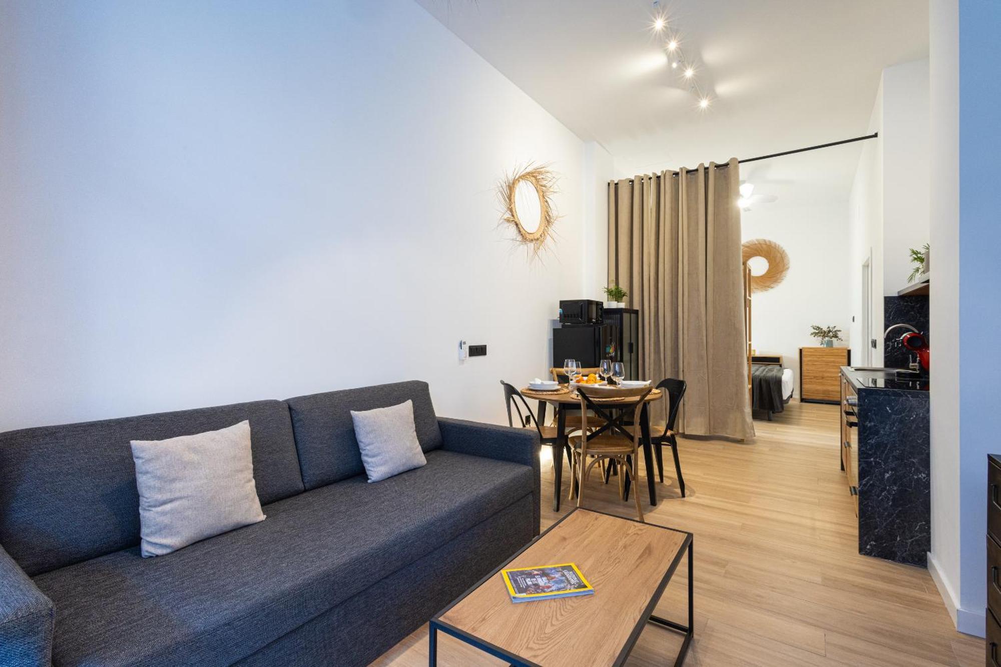Florit Flats - The Blasco Ibanez Apartments บาเลนเซีย ภายนอก รูปภาพ
