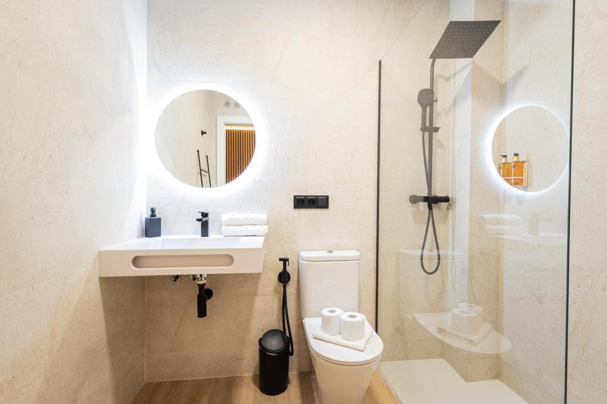 Florit Flats - The Blasco Ibanez Apartments บาเลนเซีย ภายนอก รูปภาพ